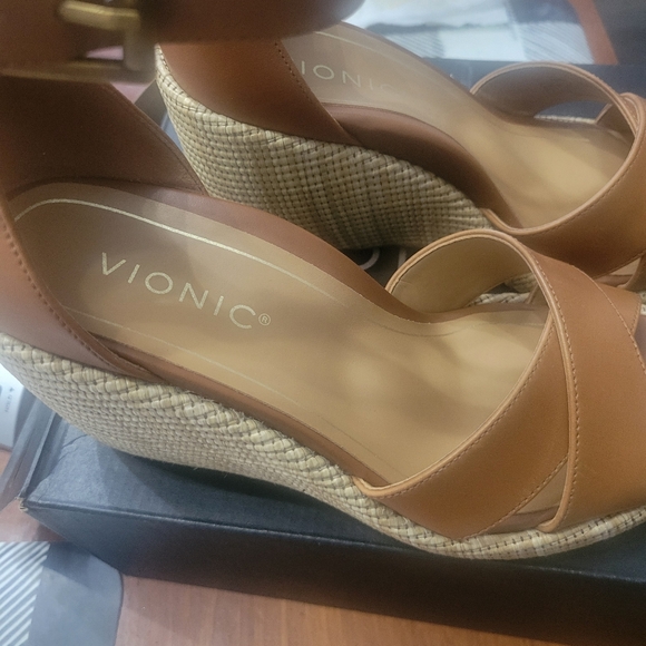 Vionic Leather Espadrille Wedges Marina - Picture 3 of 6